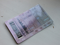 На улице Дзержинского задержали пьяного калининградца на мопеде