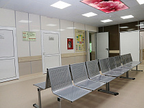 После капремонта в приемном отделении БСМП появились указатели на английском языке