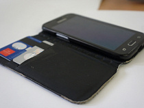 После застолья женщина украла с карты забывчивого соседа 120 тысяч рублей