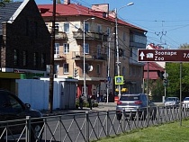 В Калининграде полицейский спас оказавшуюся в миге от смерти девочку