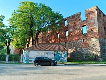 В Калининградской области под немецким замком выползает аномалия