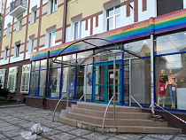 В Калининграде обсуждают незаконную рекламу на домах после капремонта 