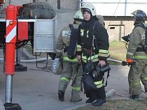 Около Вечного огня в поселке Луговом едва не сгорел мужчина