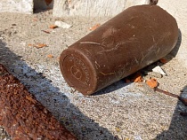 В Балтийске на глазах у туристов вскрыли немецкую скорлупу смерти