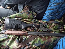 В Калининградской области поймали мошенника с ружьём