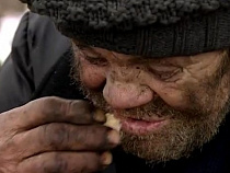 Магазины во Франции поделятся едой с нищими 