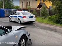 К особняку в Калининграде подбросили «Пежо»