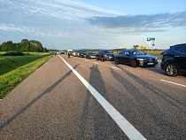 Немца по-советски изгнали из очереди в Польше по дороге в Калининград