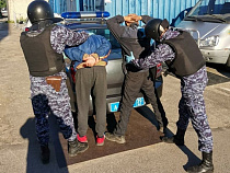 В Калининграде на улице четверо напали на одного