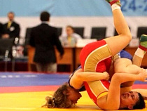 Калининградка выиграла серебро Чемпионата России по женской борьбе