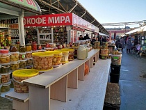 Налоговая штрафует на рынках за неприменение кассовой техники