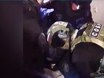 «Переклинило»: видео штурма дома под Зеленоградском