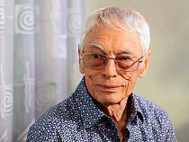 В Калининград на один день прилетит композитор Александр Зацепин