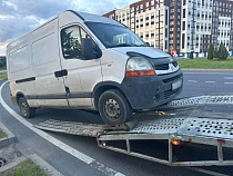 На Сельме в Калининграде поймали фургон злостного должника по алиментам