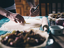 50-летний житель Калининграда избил сына-подростка скалкой