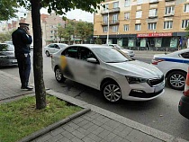 У водителя без ремня в Калининграде оказалась лишняя 5-тысячная купюра 