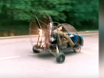 В Чкаловске заметили автомобиль с пропеллером как у Карлсона (видео)