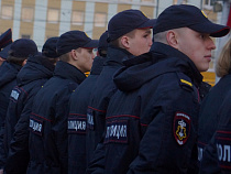 Возвращавшуюся из клуба 36-летнюю калининградку ограбил случайный знакомый