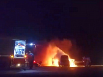 В новогоднюю ночь пьяный уничтожил машину ГИБДД под Черняховском (видео)