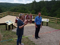 В Краснолесье обрушилась смотровая площадка с туристами