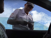 Самарские блогеры наехали на полицейских в Светлогорске (видео)