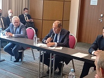 Лавров назвал причины проблем дальнобойщиков Калининграда 