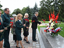 Память: калининградские таможенники почтили память героев Первой мировой войны