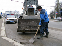 Власти Калининграда перешли на летний режим уборки