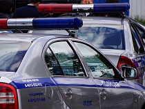 Выродок отдубасил и ограбил дворника 