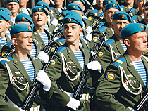 Российская армия готовится к молниеносным войнам 