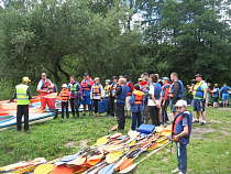 Калининградские таможенники с детьми осилили вело-байдарочный маршрут 