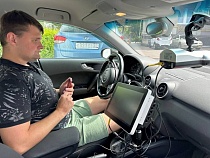 В Зеленоградске снимают номера неправильно припаркованных автомобилей