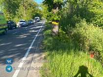 В Калининграде водитель сбил женщину на красном велосипеде