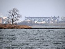 Жители Светлого украли батут «Кенгуру» и ворота