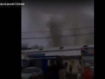 Появилось видео очевидцев пожара на рынке Сельма