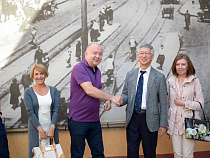 Японская «Беолуна» анонсировала закупки янтаря на Калининградском янтарном комбинате