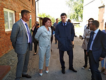 Антон Алиханов рассказал о новых рабочих местах в Немане