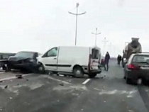 Бетономешалка столкнулась с фургоном на Приморском кольце (видео)