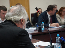 В Общественной палате Калининградской области показали, как не надо обсуждать мусорную реформу