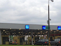 Калининградцы потянулись в первый новогодний день за границу (дополнено)