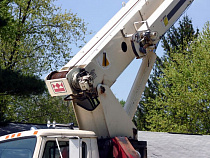 Автомобилистка с мамой «напала» на автокран