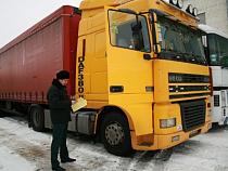 ФТС добивается разрешения проверять автомобили на всей территории России с целью выявления запрещенных импортных продуктов