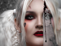 Жена воткнула мужу в спину нож из-за слов о любви