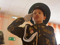 В калининградской школе №56 прошёл Парад школьных войск