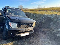 «Ниссан» выехал в кювет на скользкой дороге в 9 км от Калининграда