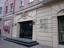 В Калининграде запретят продавать ювелирные украшения на улице и дома