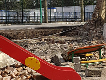 Дети не пострадали при обрушении части забора в детсаду №71 в Калининграде