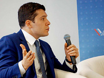 Алиханов попросил студентов, предложить свои варианты благоустройства дворов