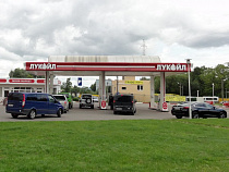 "Лукойл" продаст все заправки в Прибалтике