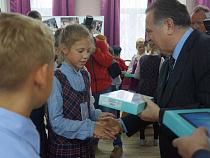 Владимир Щербаков модернизирует обучение в Православной гимназии Калининграда